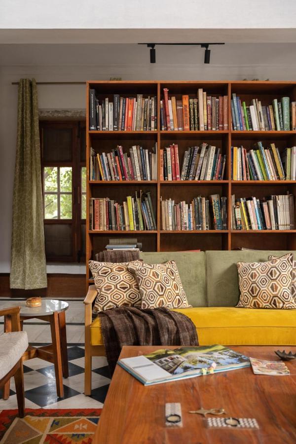 Lohonostays Library Sadhrana Bagh Gurgáon Kültér fotó